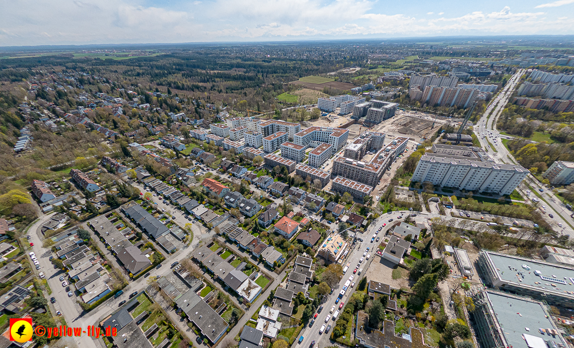 21.04.2023 - Luftbilder von der Baustelle Niederalmstraße 16 in Neuperlach